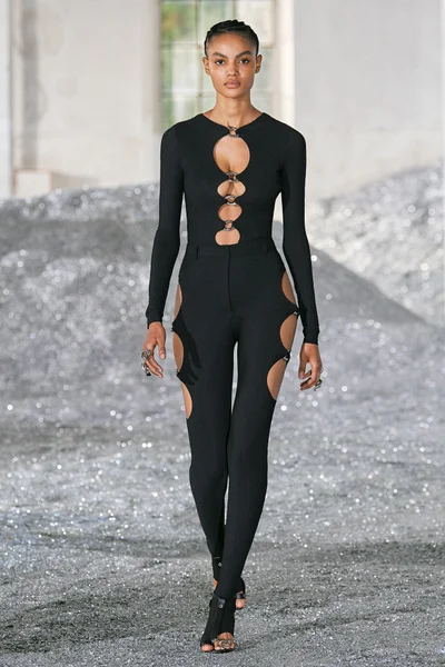 Look 26